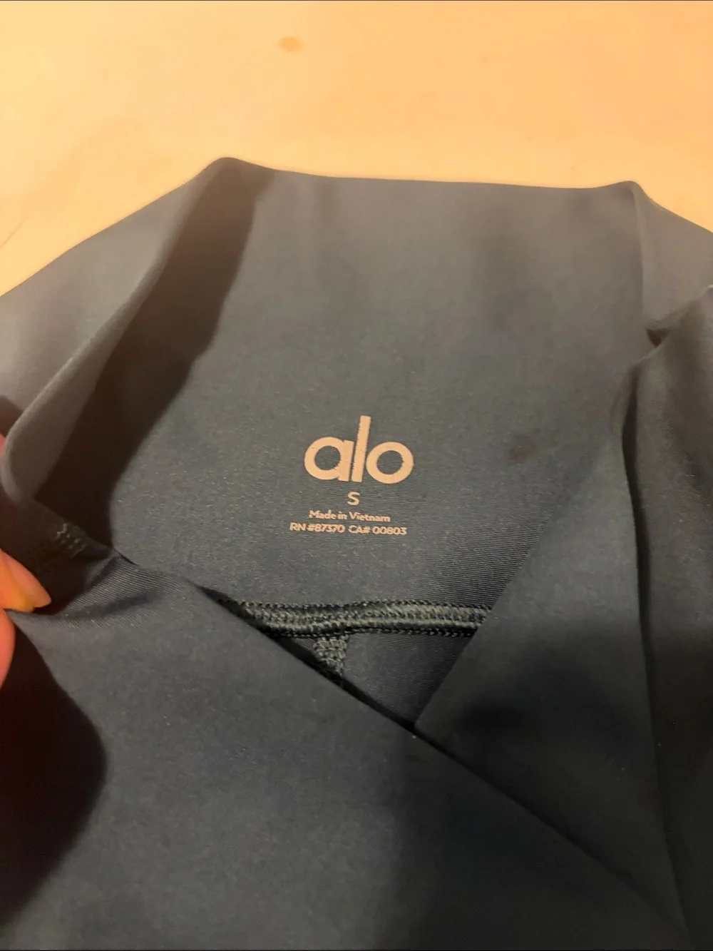 ALO Yoga Dark Navy Women's Active Top